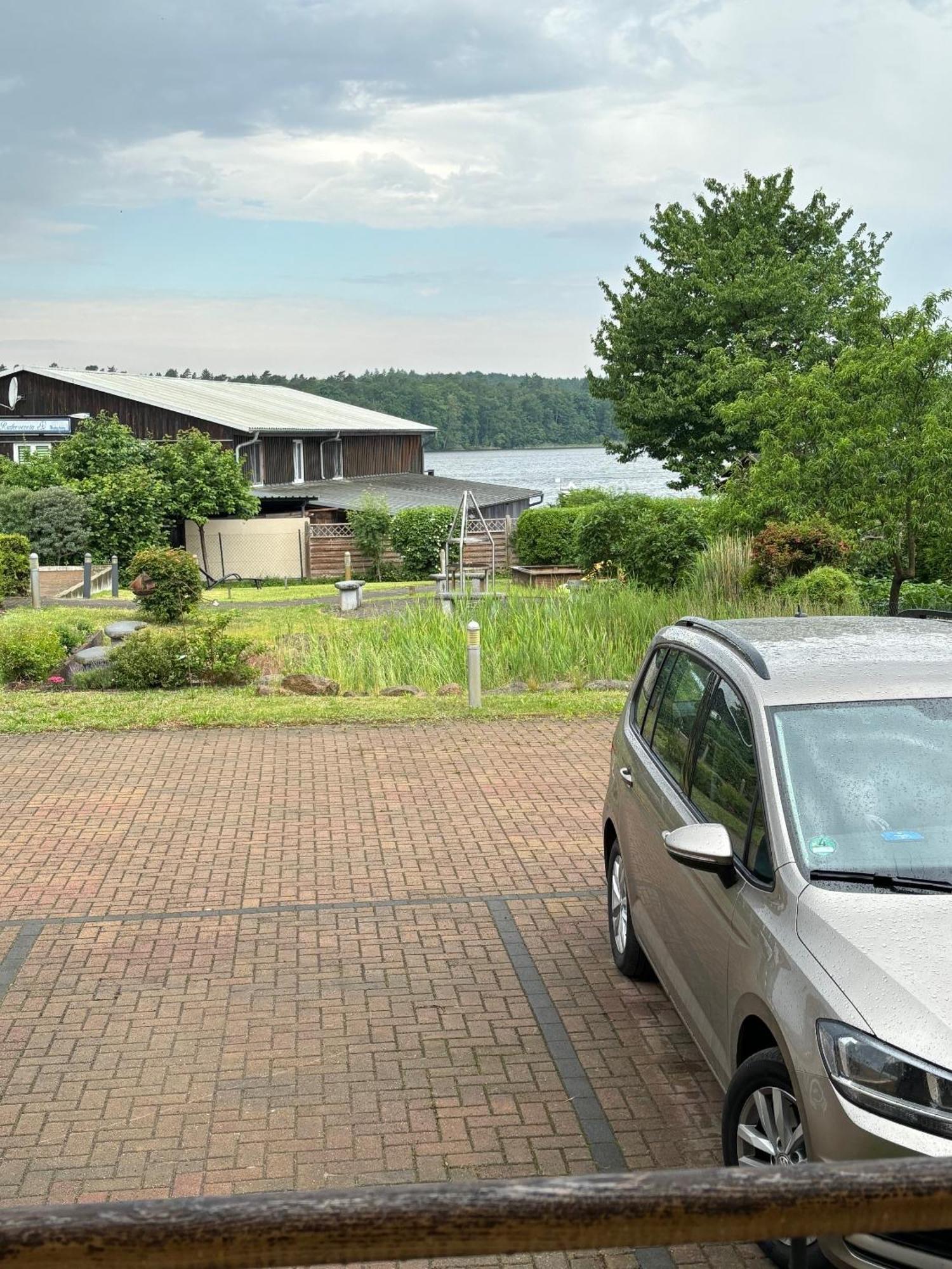 Einraumapartment Im Erdgeschoss Mit Seeblick Rheinsberg Εξωτερικό φωτογραφία